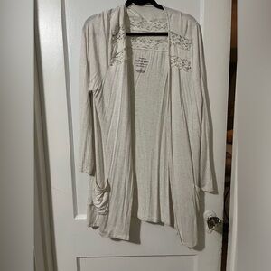 🌸3/$30🌸Torrid Supersoft Knit Cream Lace Lightweight Long Sleeve Cardigan Sz 2